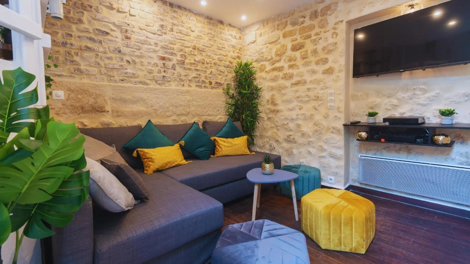 Apartment Duplex Parisien Charmant Metro13