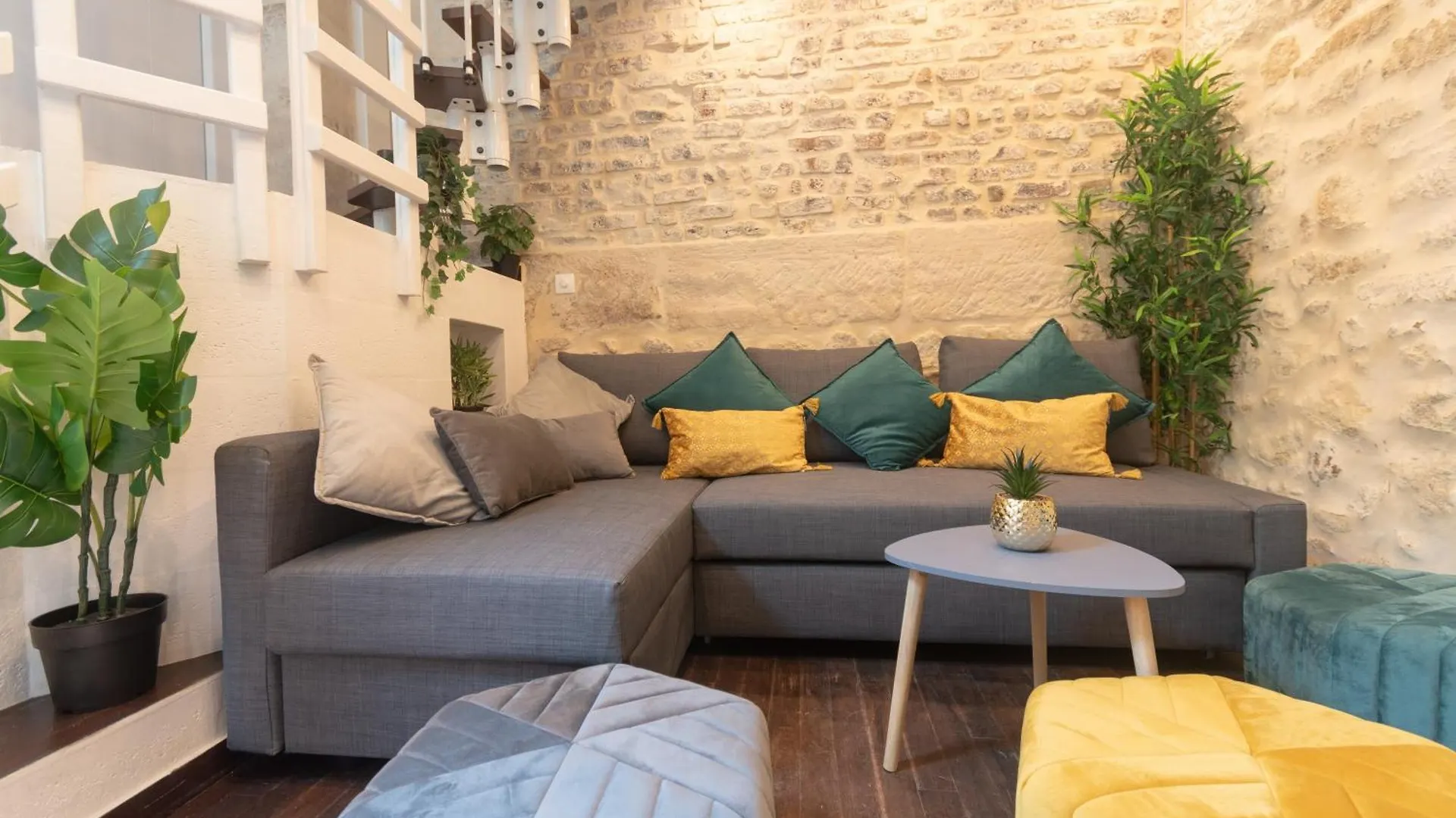Duplex Parisien Charmant Metro13 Daire